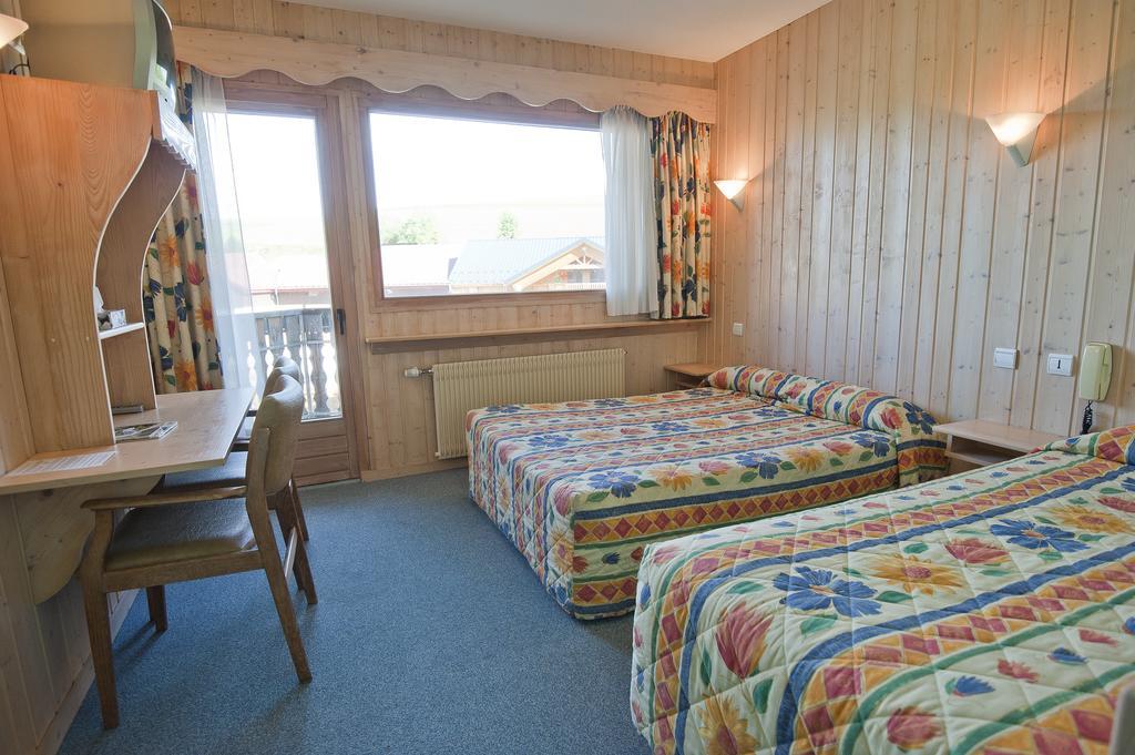 Etoile Des Neiges Piscine Spa Sauna Métabief Rom bilde