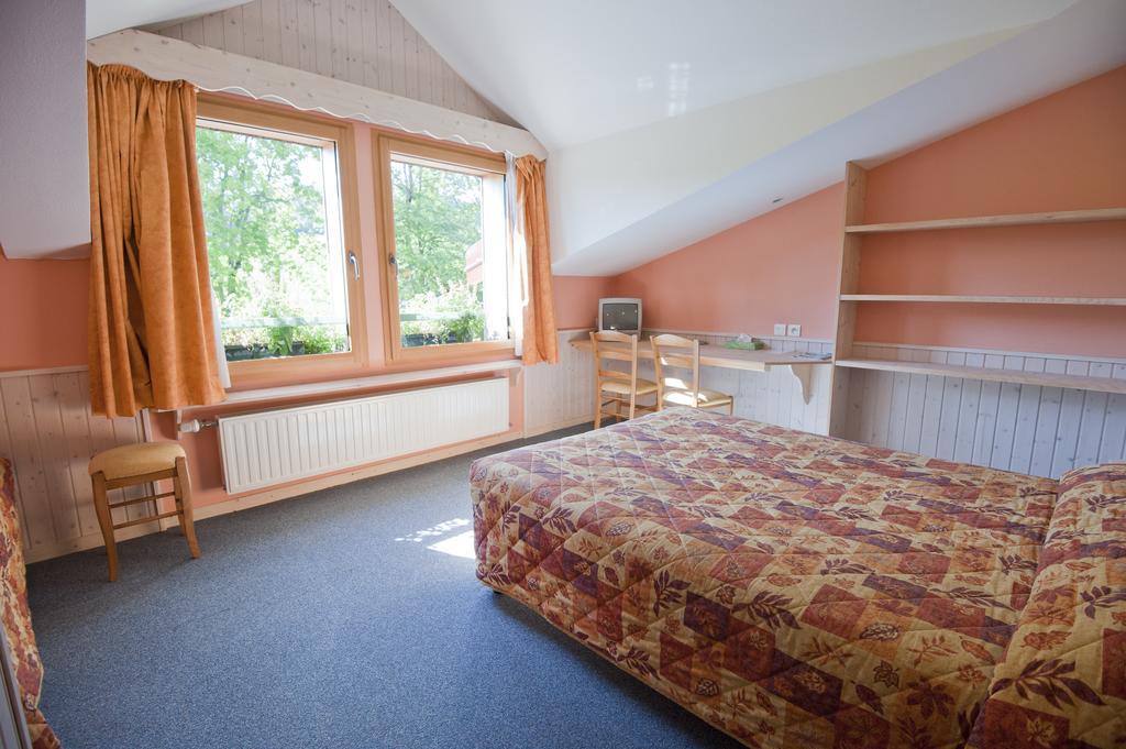 Etoile Des Neiges Piscine Spa Sauna Métabief Rom bilde